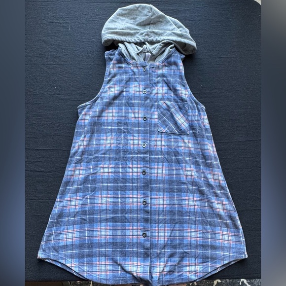 No Boundaries Tops - Women’s No Boundaries Plaid Super Soft Sweatshirt Tank Top Size Medium